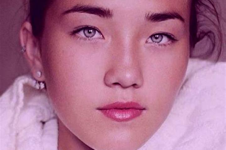 Zoe, 24, a chestnut grey-eyed caucasian companion based in Villach. Offering CIM, A-Level, Fetish. Available for incall and outcall, overnight bookings avail...