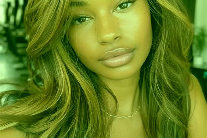 Zoe, 24, a dark blonde brown-eyed mixed companion based in Cape Town. Offering Erotic Massage, Domination. Available for incall and outcall, overnight bookin...