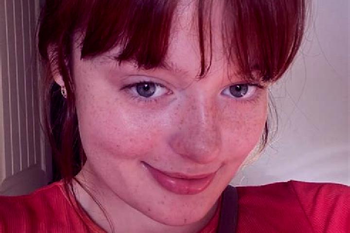 Zoe, 24, a red brown-eyed mixed companion based in San Bartolomeo. Offering Fetish, Roleplay. Available for incall and outcall, overnight bookings available.