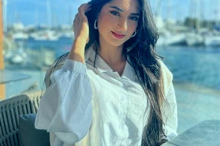 Zoe, 24 — Escort in Ben Aoun, Tunisia