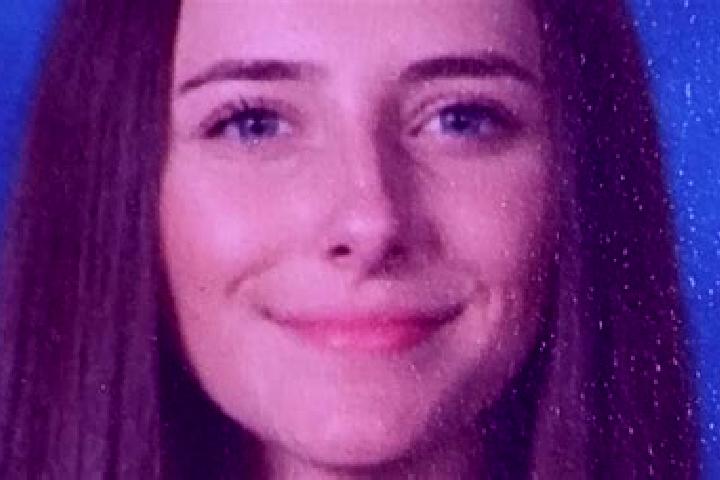 Zoe, 24 — Escort in Chalfant, United States