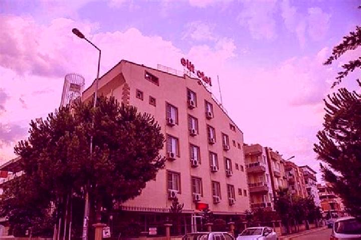 Zoe, 24 — Escort in Kueltuer, Turkey