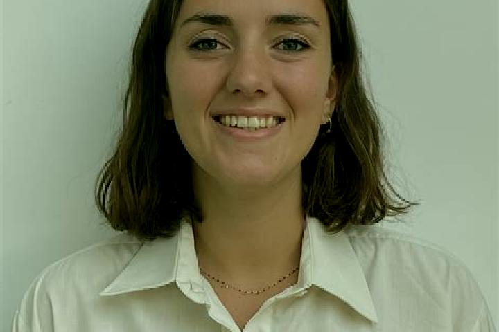 Zoe, 24 — Escort in Les Riaux, France