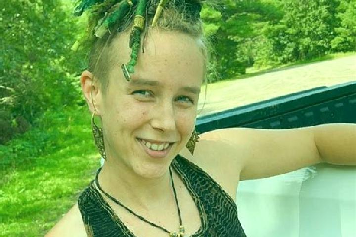 Zoe, 24 — Escort in Mountain Grove, United States