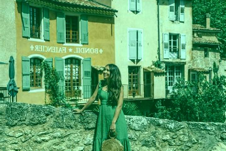 Zoe, 24 — Escort in Pont-Sainte-Marie, France