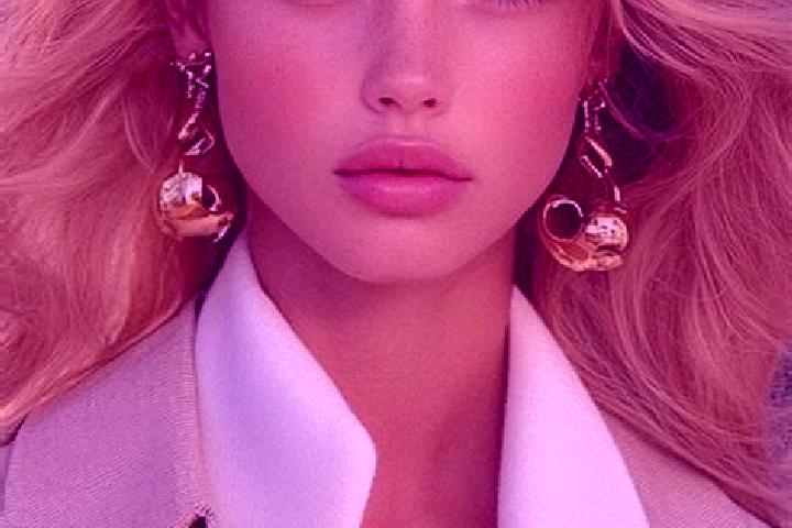 Zoe, 25, a auburn amber-eyed caribbean companion based in Bereborn. Offering Party Girl, Domination, Dinner Date. Available for incall and outcall, day and e...