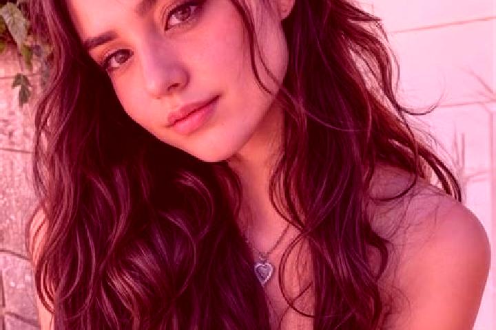 Zoe, 25, a auburn brown-eyed middle eastern companion based in Taopingxiang. Offering Massage, Dinner Date, Duos, Girlfriend Experience, Overnight. Available...