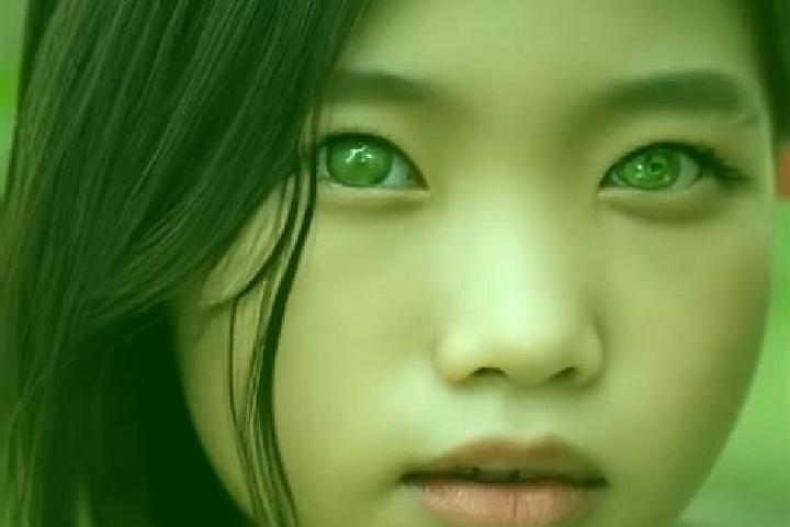 Zoe, 25, a brunette green-eyed asian companion based in Melle. Offering Fetish, Erotic Massage, Domination. Available for incall and outcall, overnight booki...