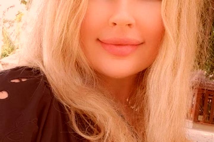 Zoe, 25, a dark blonde dark-eyed asian companion based in Korovyntsi. Offering Tantra, BDSM, GFE. Available for incall and outcall, day and evening dates.