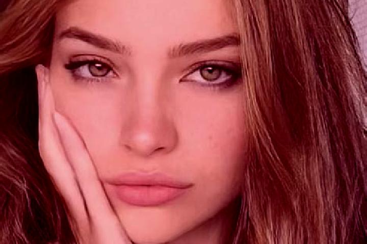 Zoe, 25, a dark blonde hazel-eyed mediterranean companion based in Japi. Offering Couples, Duos, Girlfriend Experience. Available for incall and outcall, day...