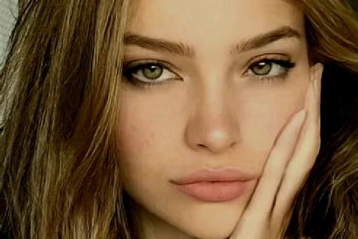 Zoe, 25, a dark blonde hazel-eyed slavic companion based in Massweiler. Offering Tantra, Duos, 69. Available for incall and outcall, overnight bookings avail...