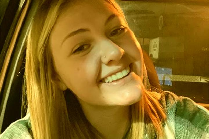 Zoe, 25 — Escort in Buhl, United States