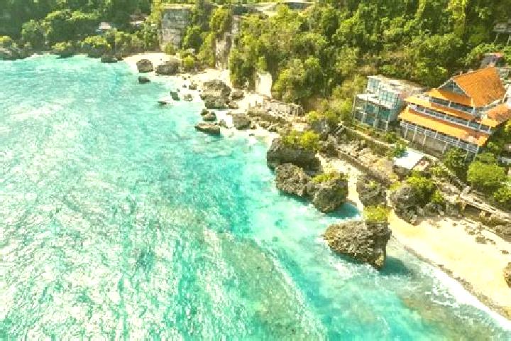 Zoe, 25 — Escort in Bungin-Bungin, Indonesia