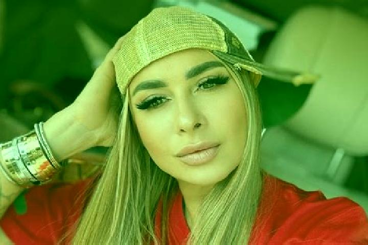 Zoe, 25 — Escort in Caporal Alexa, Romania