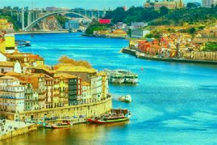 Zoe, 25 — Escort in Foz do Douro, Portugal