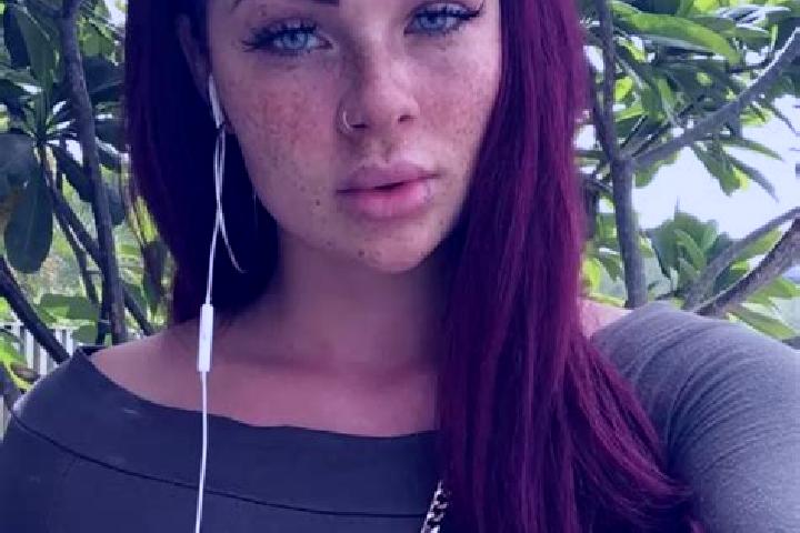 Zoe, 26, a auburn green-eyed caucasian companion based in Sailly-sur-la-Lys. Offering GFE, Erotic Massage, Fetish, 69. Available for incall and outcall, day ...