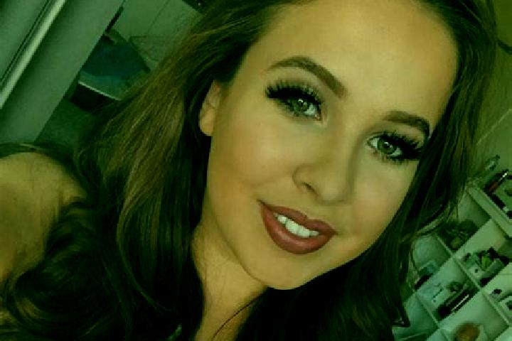 Zoe, 26, a dark blonde amber-eyed caribbean companion based in Andoversford. Offering BDSM, Overnight, CIM. Available for incall and outcall, overnight booki...