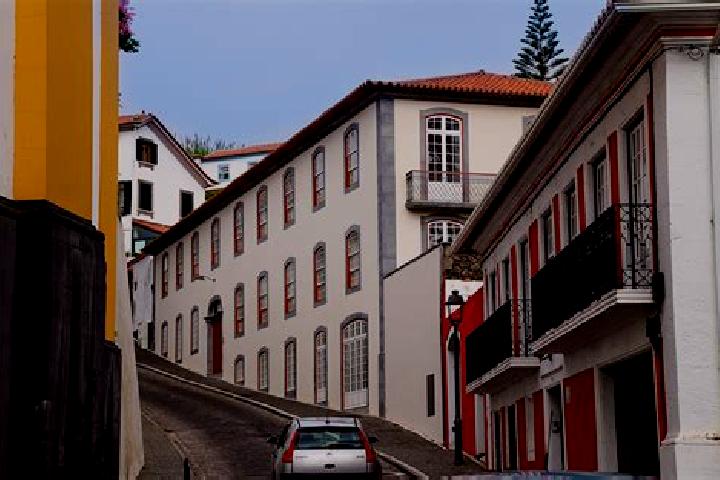 Zoe, 26 — Escort in Angra do Heroismo, Portugal