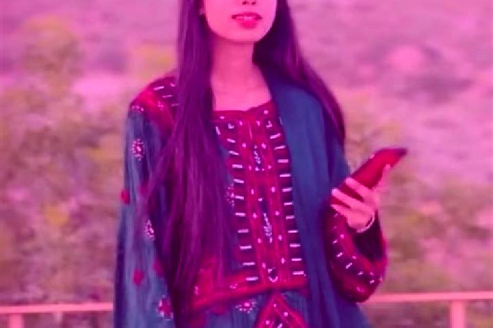 Zoe, 26 — Escort in Baz Kia Gurab, Iran