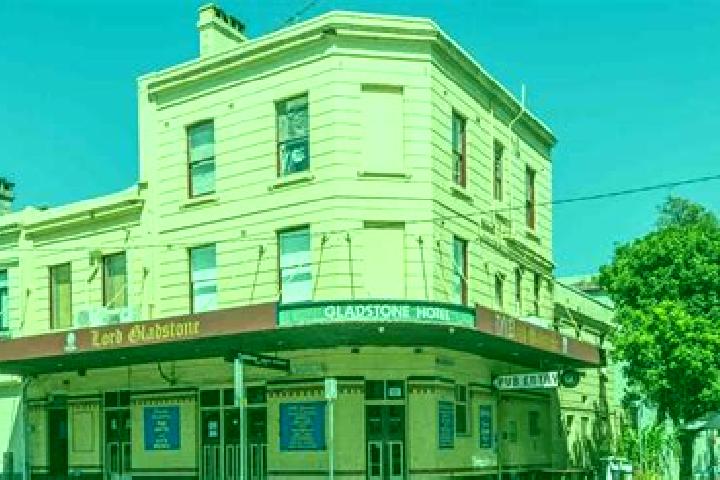 Zoe, 26 — Escort in Chippendale, Australia
