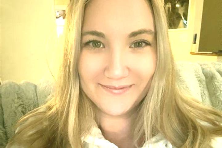 Zoe, 26 — Escort in Gorst, United States