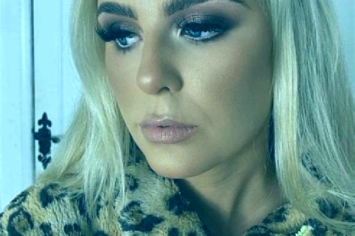 Zoe, 26 — Escort in Limavady, United Kingdom