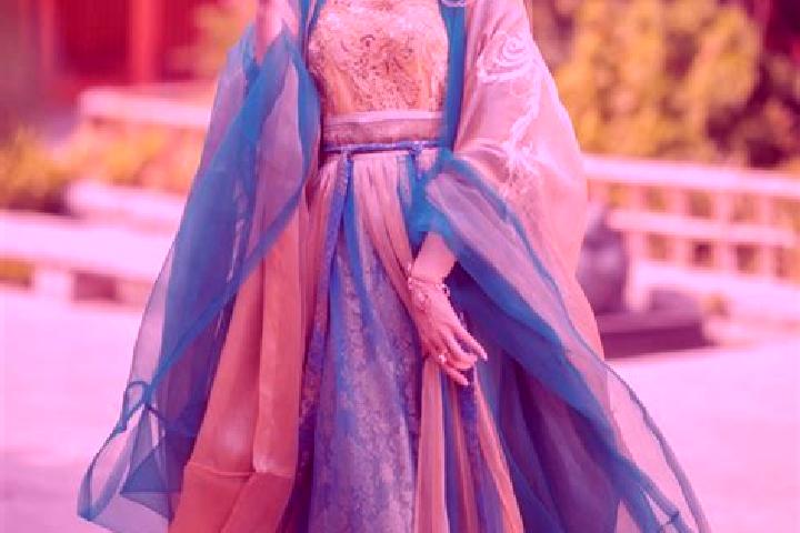 Zoe, 26 — Escort in Shixi, China