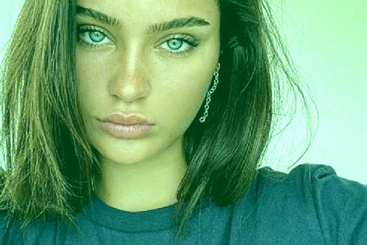 Zoe, 27, a brunette brown-eyed ebony companion based in Topolovo. Offering Striptease, GFE, Roleplay. Available for incall and outcall, overnight bookings av...
