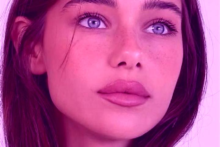 Zoe, 27, a brunette brown-eyed mediterranean companion based in Bjursas. Offering Dinner Date, CIM, Domination, A-Level, Erotic Massage. Available for incall...
