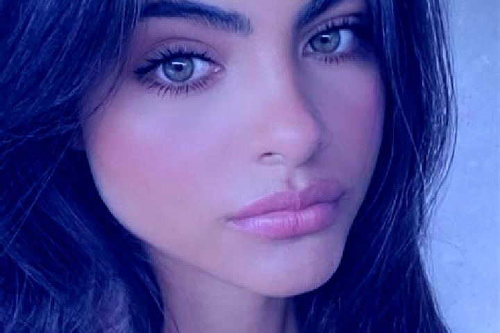 Zoe, 27, a brunette brown-eyed middle eastern companion based in Lillian. Offering Overnight, GFE, Roleplay, A-Level, Dinner Date. Available for incall and o...