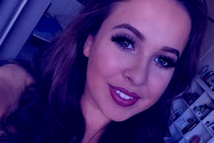 Zoe, 27, a brunette grey-eyed caucasian companion based in Hadol. Offering Fetish, A-Level, 69, Striptease. Available for incall and outcall, overnight booki...