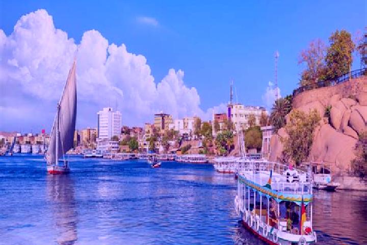 Zoe, 27 — Escort in An Nubariyah, Egypt