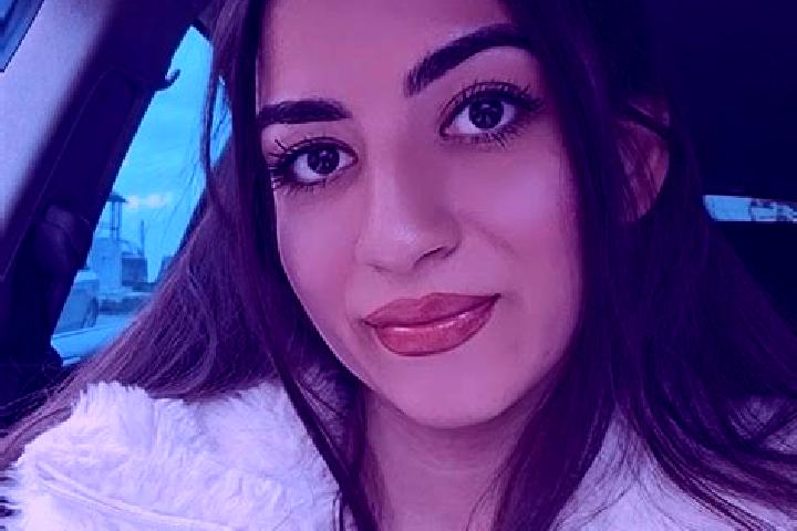 Zoe, 27 — Escort in Bocsa, Romania