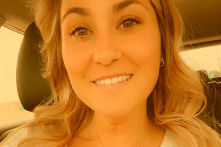 Zoe, 27 — Escort in Clearview, United States