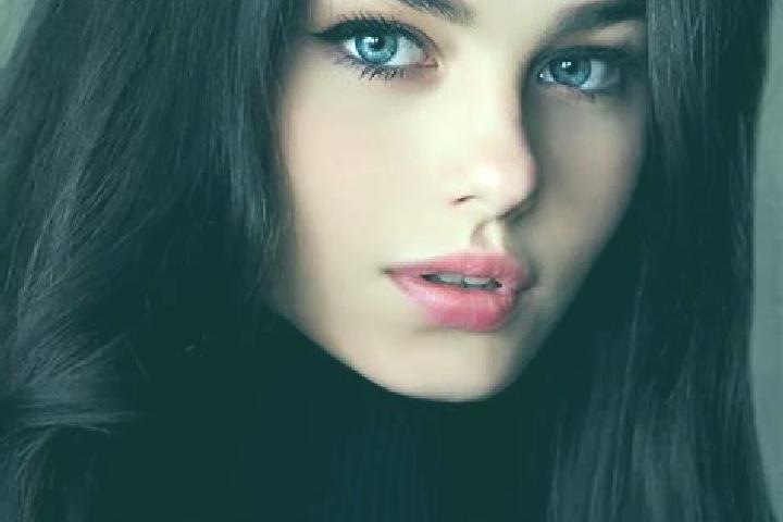 Zoe, 28, a black dark-eyed european companion based in Mermer. Offering Fetish, Striptease, Deep French Kissing. Available for incall and outcall, day and ev...