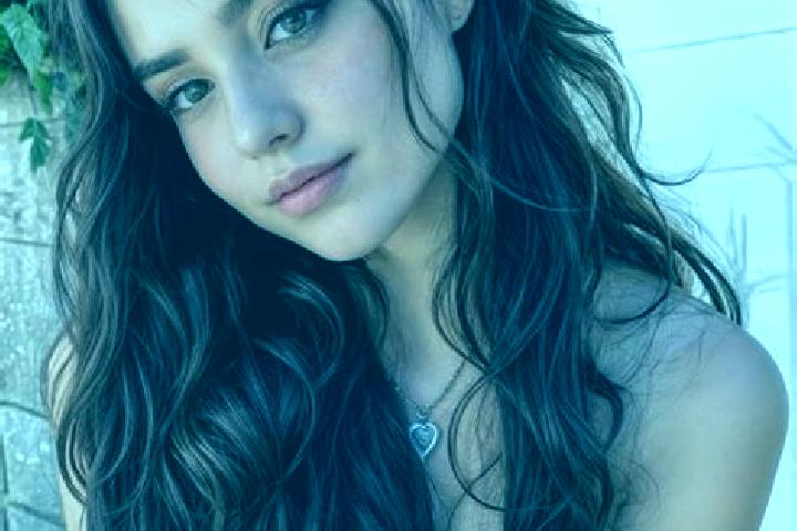 Zoe, 28, a black hazel-eyed mediterranean companion based in Prasdorf. Offering CIM, Striptease, Dinner Date, Roleplay. Available for incall and outcall, ove...