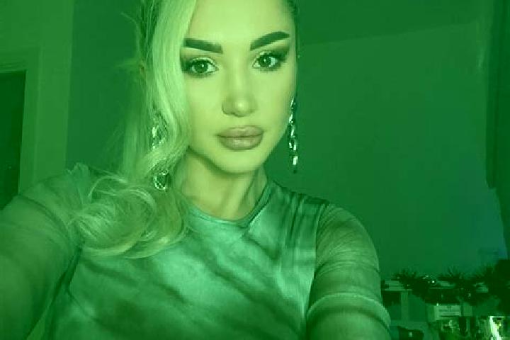 Zoe, 28, a blonde brown-eyed mixed companion based in Otanche. Offering GFE, Striptease, BDSM, Girlfriend Experience. Available for incall and outcall, day a...