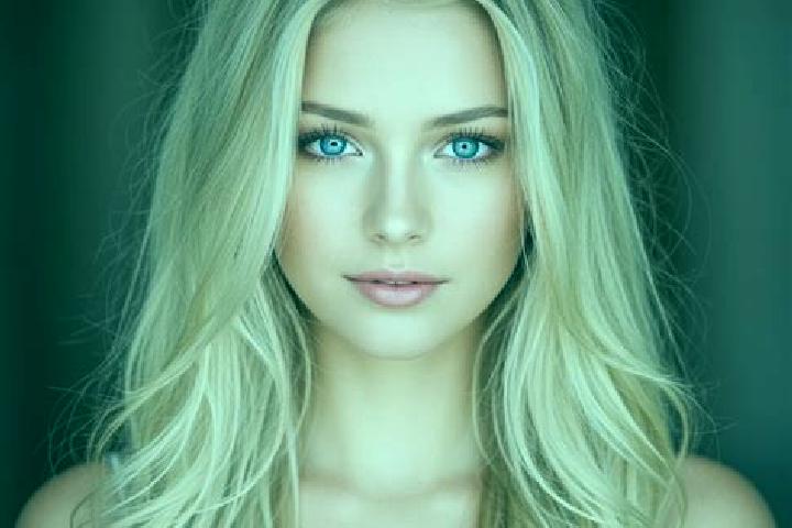 Zoe, 28, a blonde grey-eyed mixed companion based in Wilton. Offering Couples, Party Girl, Fetish, Striptease. Available for incall and outcall, day and even...