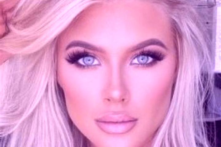 Zoe, 28, a platinum blonde dark-eyed ebony companion based in Gol Chini. Offering OWO, Striptease, Couples, Fetish, Girlfriend Experience. Available for inca...