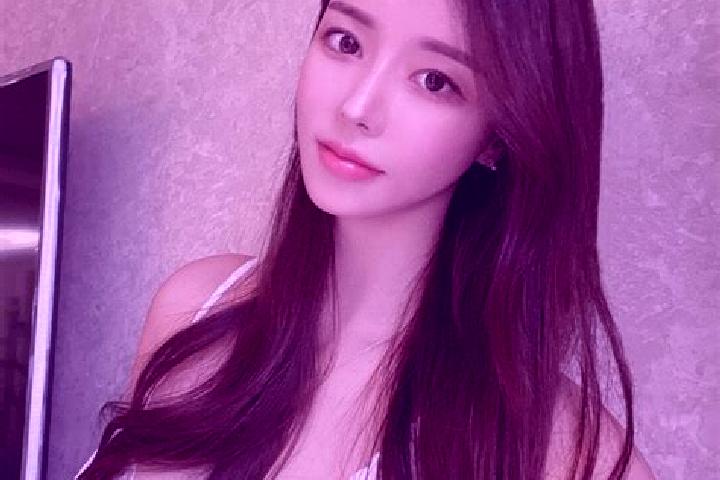 Zoe, 28 — Escort in Bairuopu, China