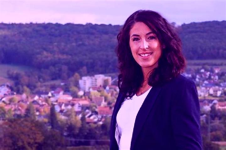 Zoe, 28 — Escort in Ruemmingen, Germany