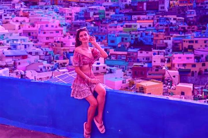 Zoe, 28 — Escort in Samch on, North Korea