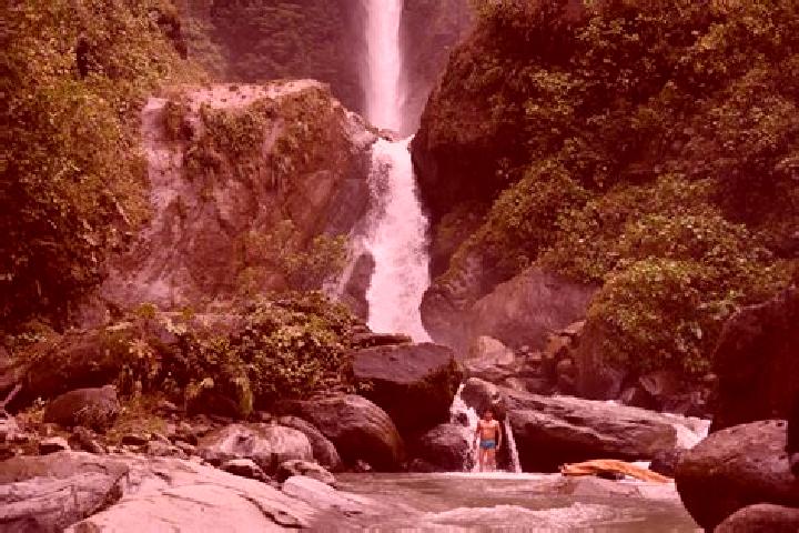 Zoe, 28 — Escort in San Luis, Ecuador