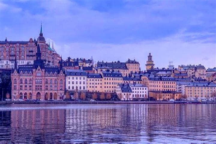 Zoe, 28 — Escort in Soderala, Sweden