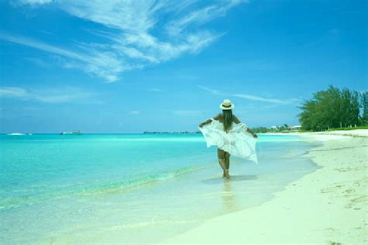 Zoe, 28 — Escort in Spotts, Cayman Islands