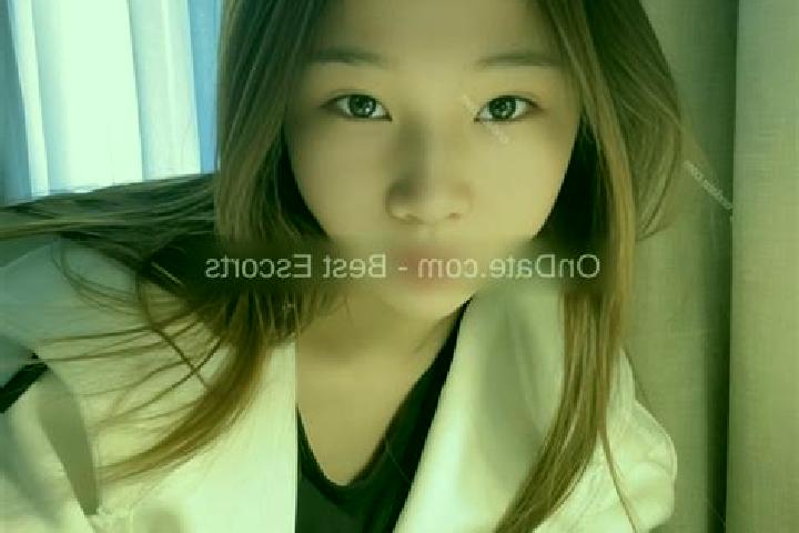 Zoe, 28 — Escort in St. Anthony, Canada