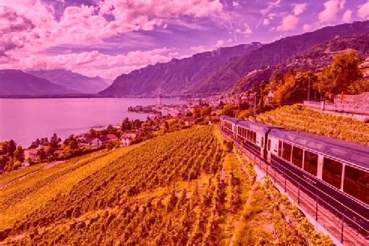Zoe, 28 — Escort in Travers, Switzerland