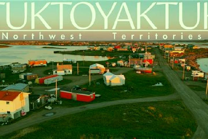 Zoe, 28 — Escort in Tuktoyaktuk, Canada
