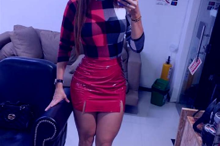 Zoe, 28 — Escort in Villaverde del Monte, Spain