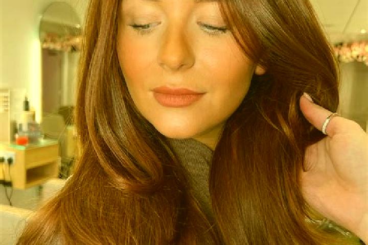 Zoe, 29, a auburn brown-eyed indian companion based in Qarnabad. Offering Striptease, Party Girl, GFE. Available for incall and outcall, overnight bookings a...